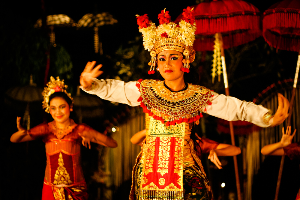 Điệu nhảy Legong đặc trưng không thể bỏ qua trong lịch trình du lịch Bali @balispirit