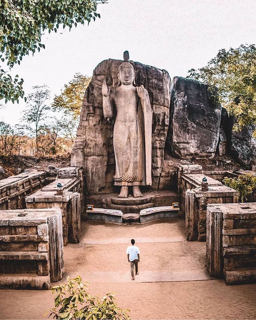 Srilanka là quốc gia phật giáo 