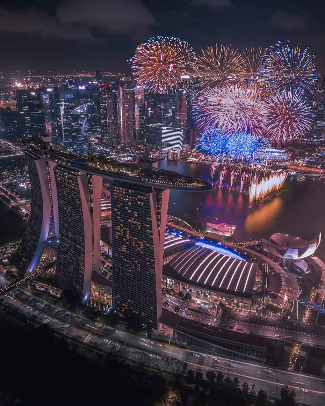 Địa điểm xa hoa và hấp dẫn bậc nhất Singapore - Marina bay sand